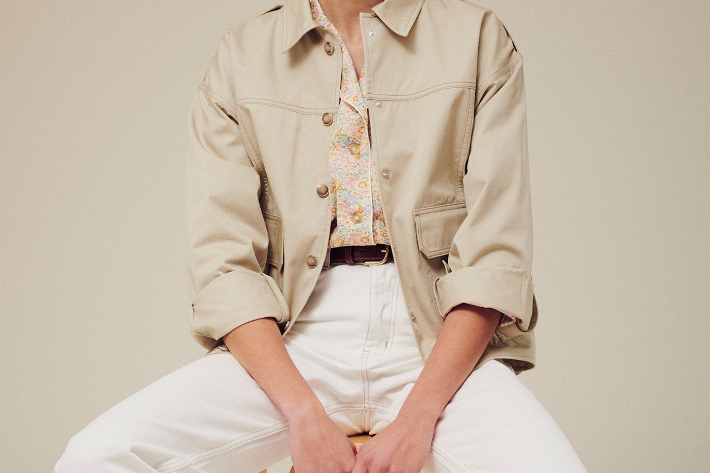 Look femme été 2025 Veste beige