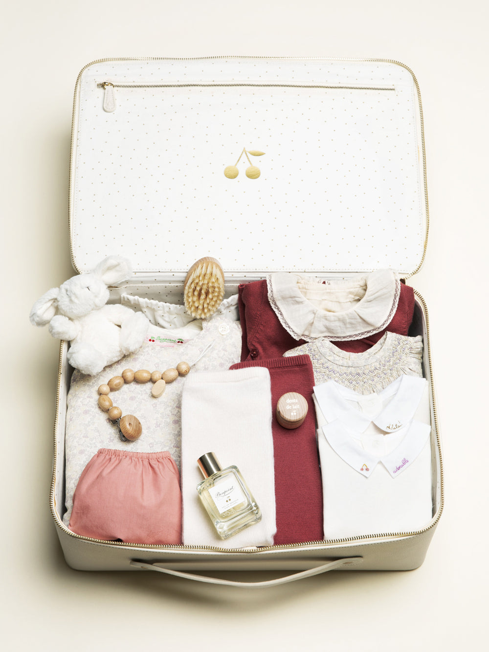 Large birth suitcase for girls