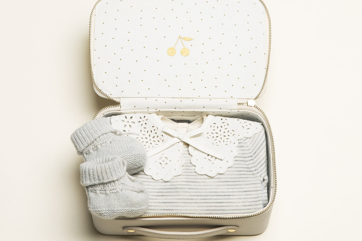 Small unisex birth suitcase grey jumpsuit