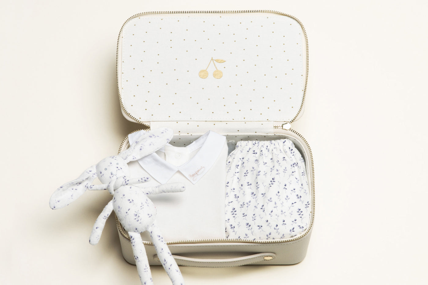 Small birth suitcase for girls