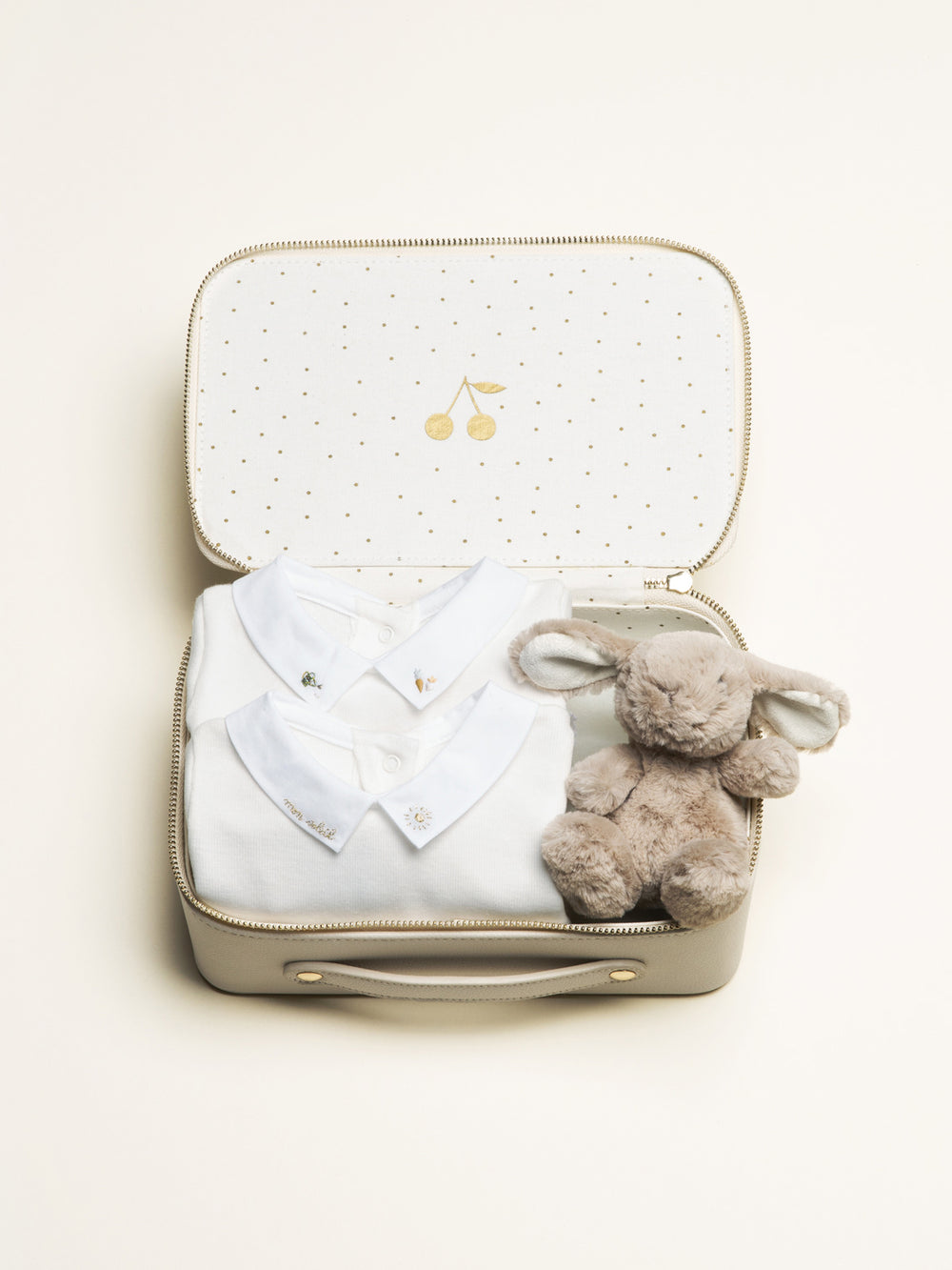 Petite valise naissance - Bodys et peluche lapin