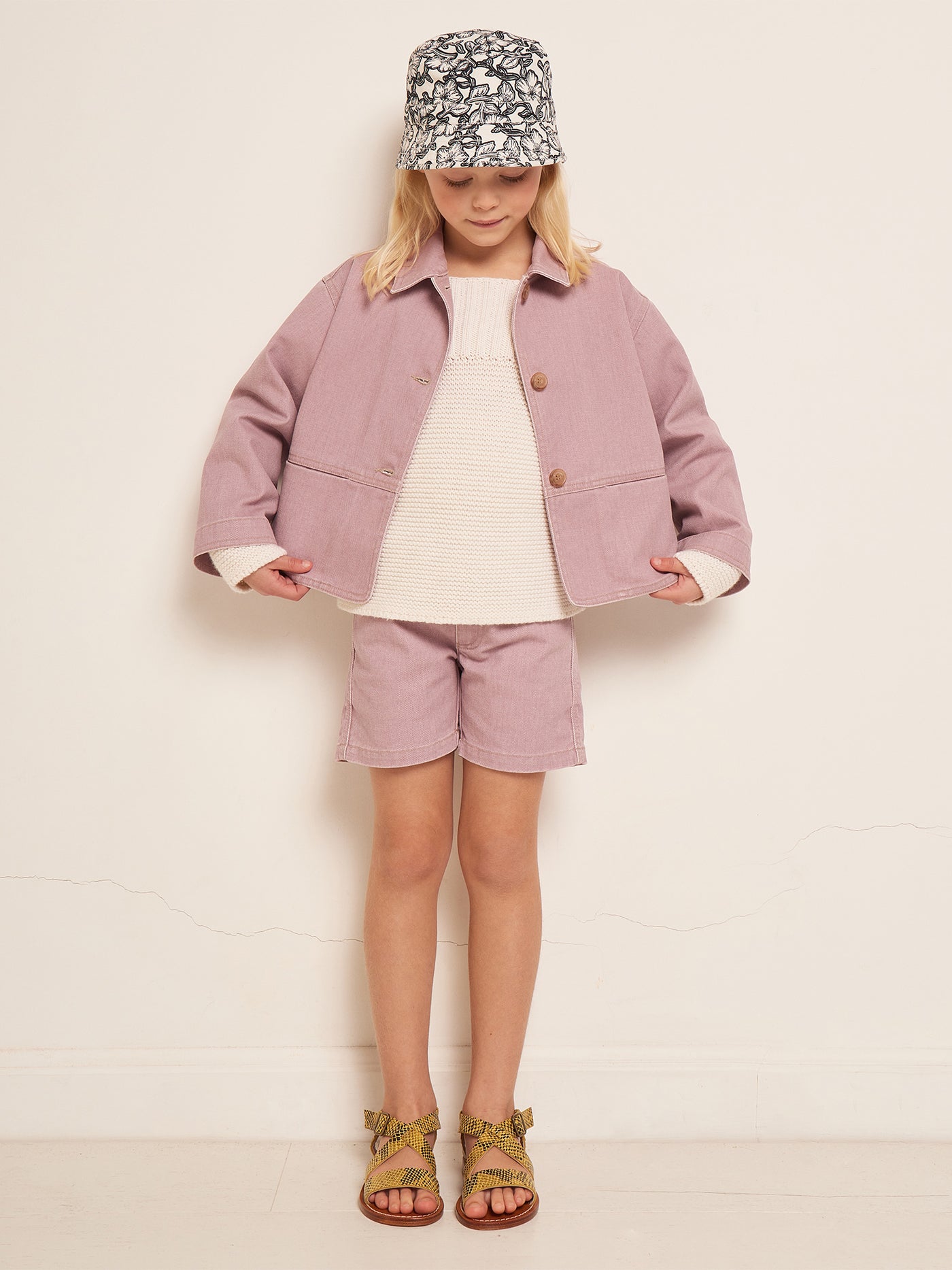 SUMMER 2023 GIRL'S LOOK PURPLE JACKET