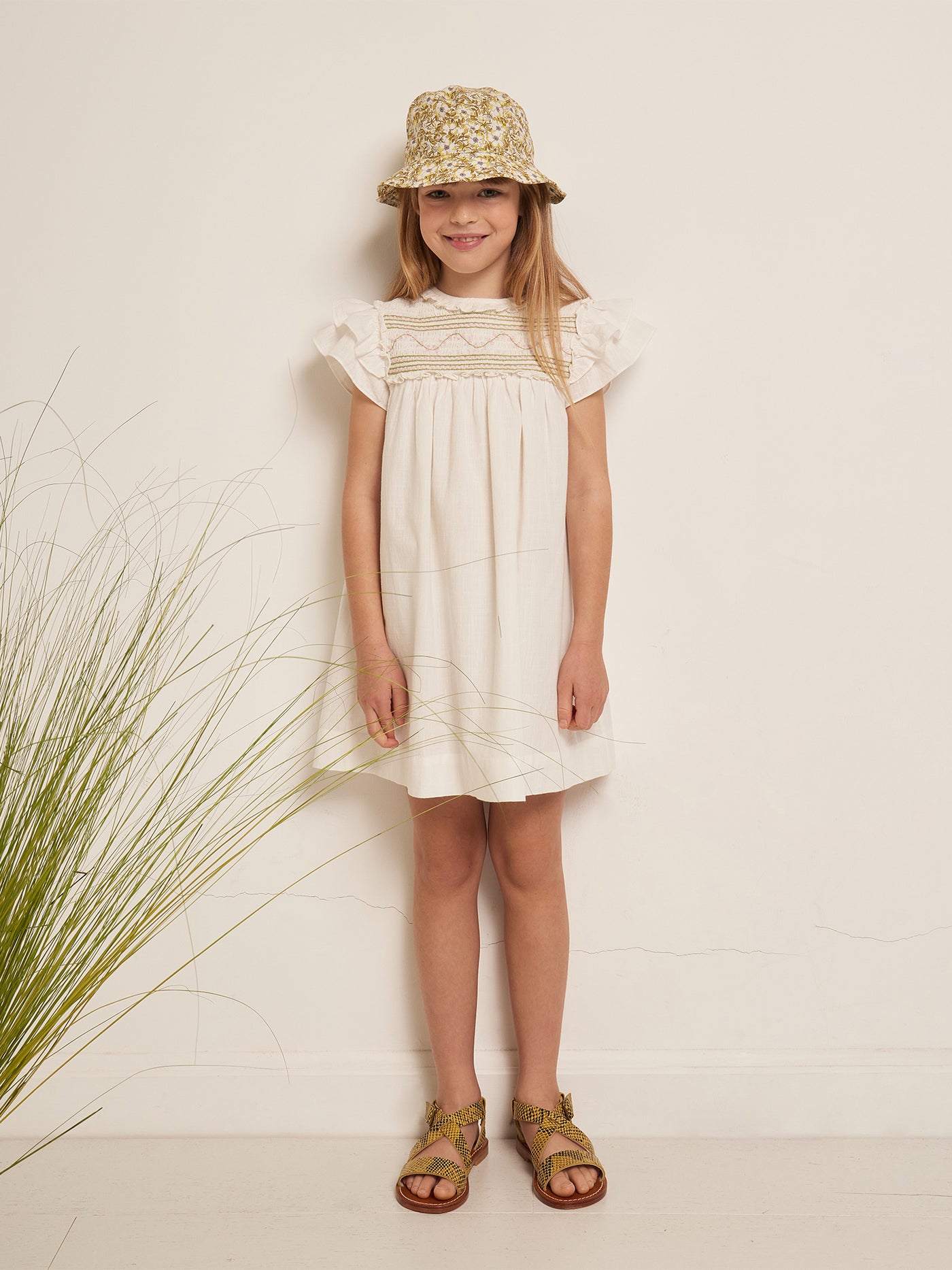 LOOK FILLE ETE 2023 ROBE BLANCHE