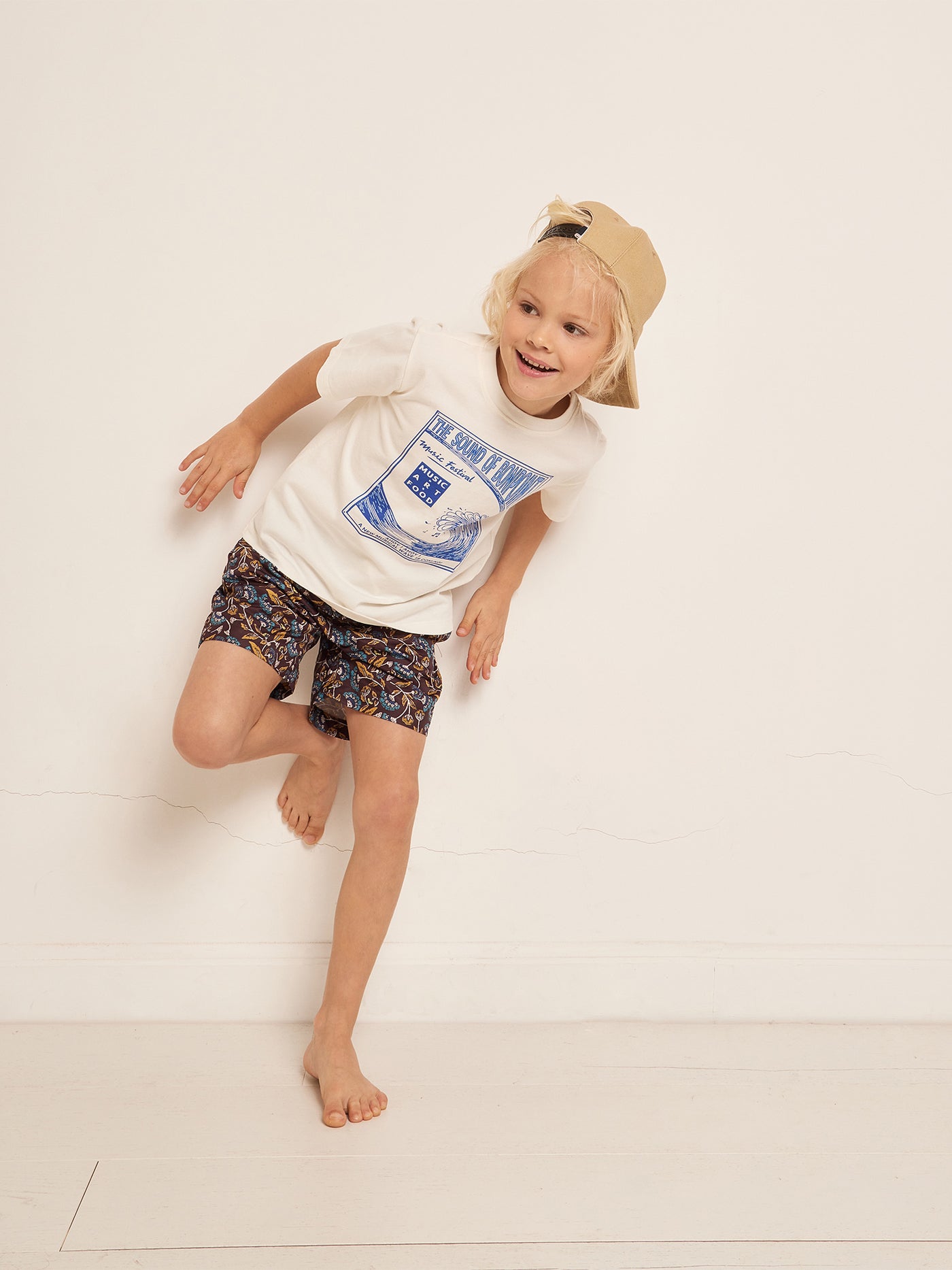 SUMMER 2023 BOY'S LOOK WHITE TEE-SHIRT
