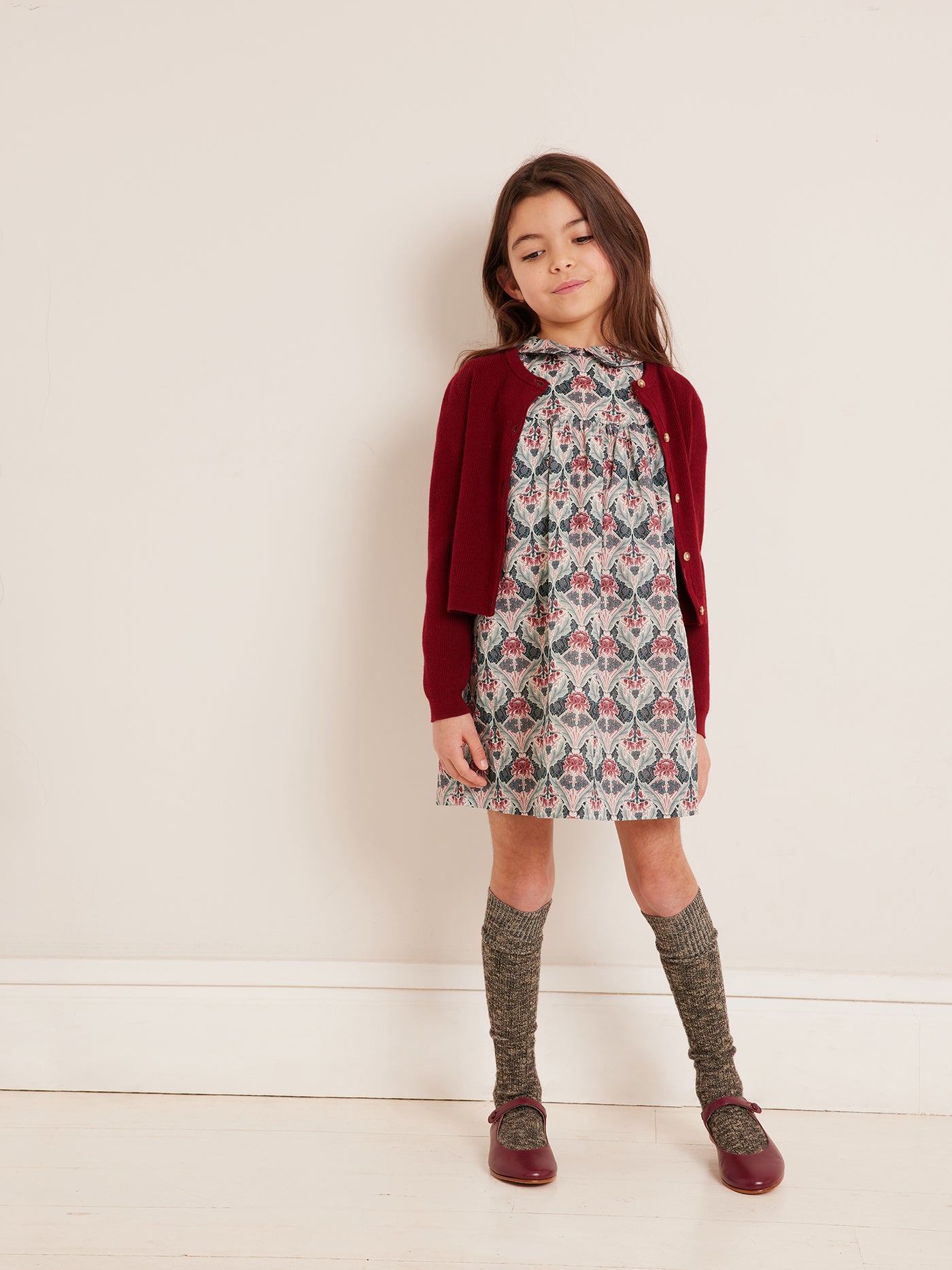 Look fille hiver 2023 robe fleurie