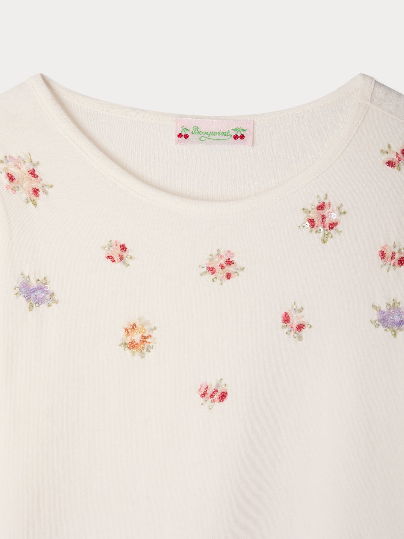 T-shirt Capricia à broderies fleurs en perles