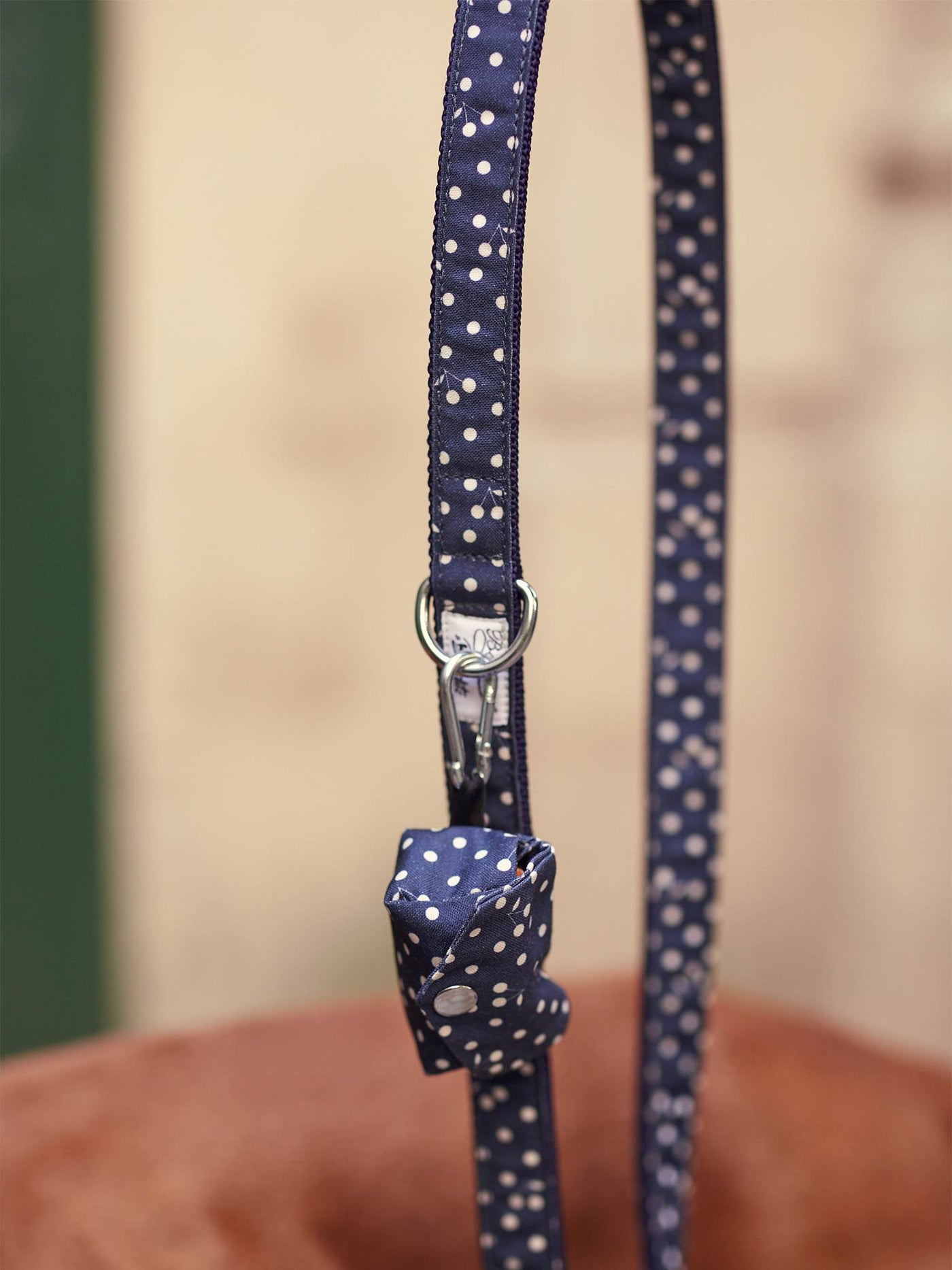 Laisse 120 cm Bonpoint x French Bandit pois marine
